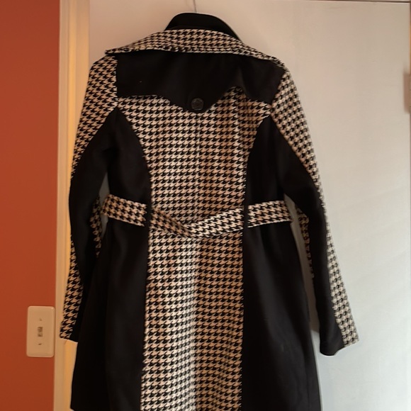 Beautiful woman’s houndstooth black and white coat. Size L. - Picture 2 of 12